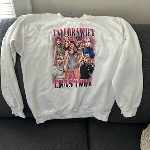 Oversized Taylor swift sweatshirt